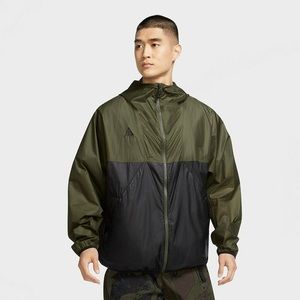 Nike ACG Lightweight Jacket